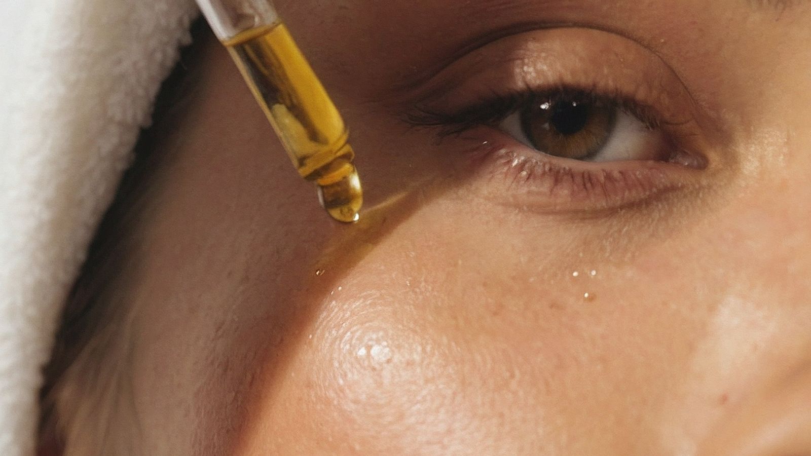 Quelle est la meilleure huile pour le visage à utiliser au quotidien ?
